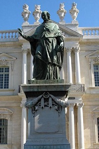 Carpentras - Statue de Monseigneur d'Inguimbert