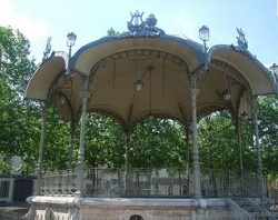 Dijon - Le kiosque à musique - Place du peuple