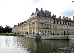 Fontainebleau - La Terrasse de l'étang de Carpes et l'Aile Louis XV