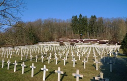 Four-de-Paris - Le Cimetière militaire français