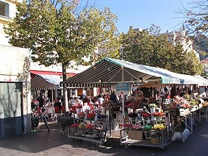 Nice - Le marché aux fleurs