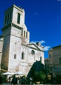 Nîmes - La Cathédrale